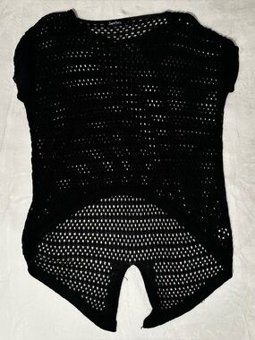 Large Black Open-Knit Short Sleeve Sweater
